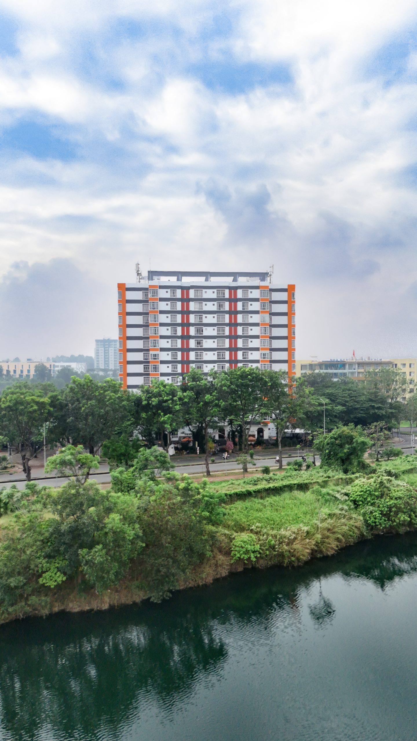Nhà Công vụ ĐHQG TPHCM
